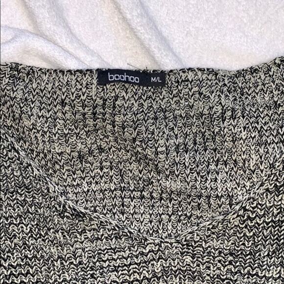 Boohoo Oversized Neutral Knit V-Neck Sweater | Sz M/L - Picture 4 of 6